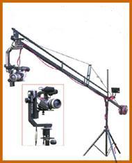 PRODUCTIE  SET   4.2M JIB  ARM met  junior  pan tilt  head  and standaard 